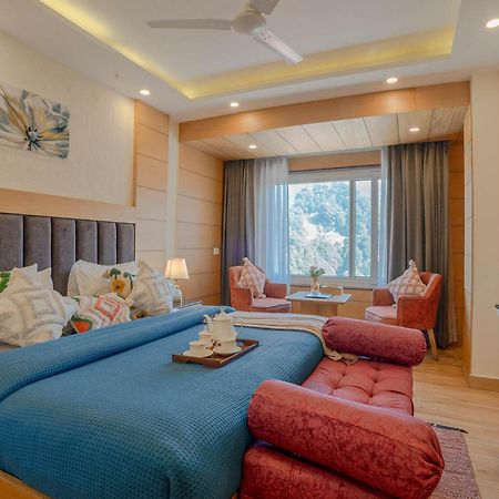 Perfectstayz Premium At Mall Road Mussoorie Bagian luar foto
