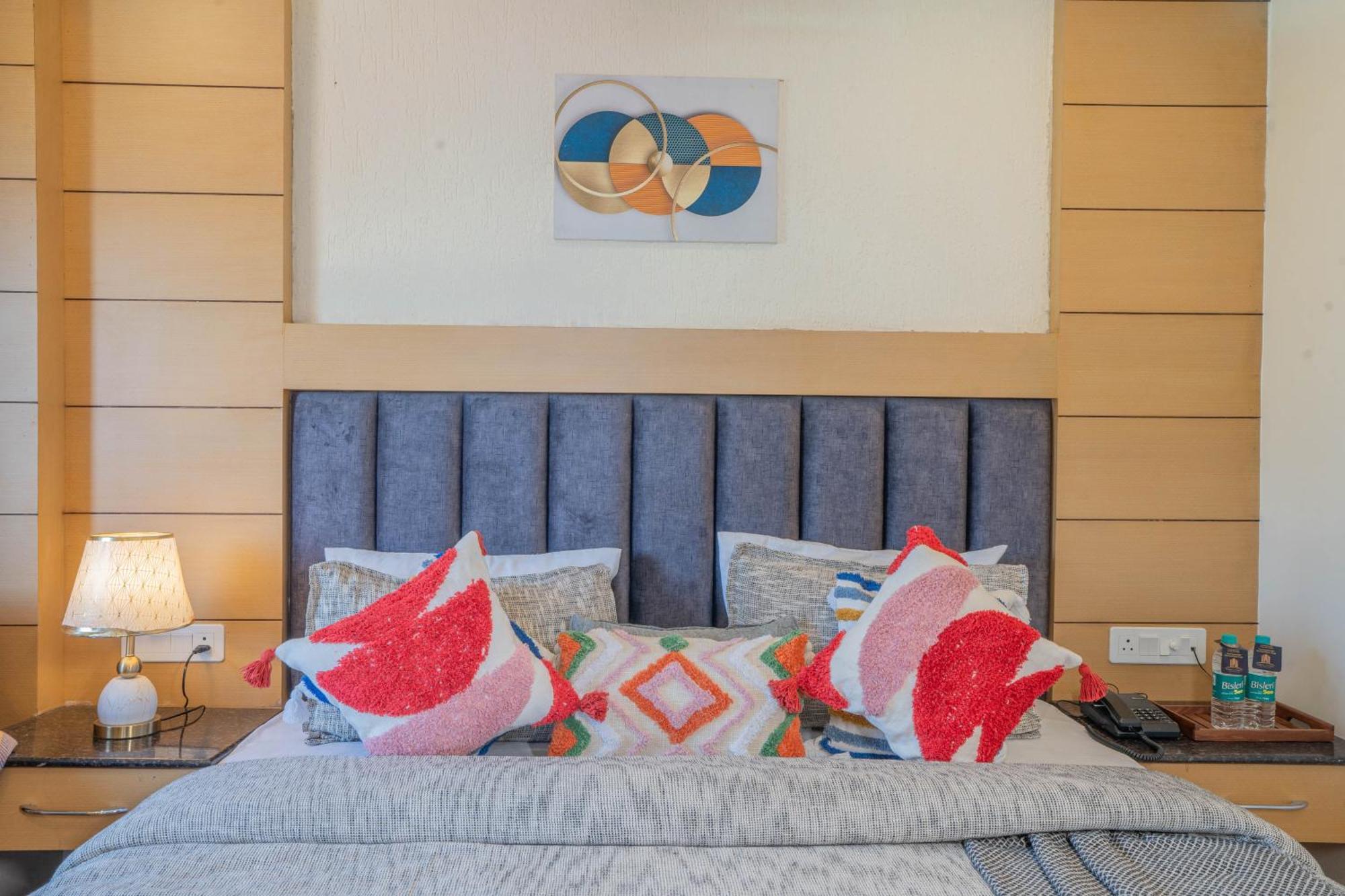 Perfectstayz Premium At Mall Road Mussoorie Bagian luar foto