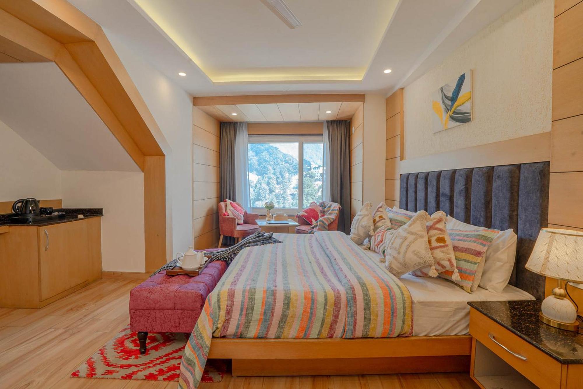 Perfectstayz Premium At Mall Road Mussoorie Bagian luar foto